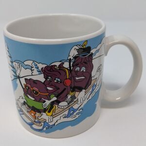 The California Raisins 1988 Winter Scene Collectible Advertising Coffee Mug